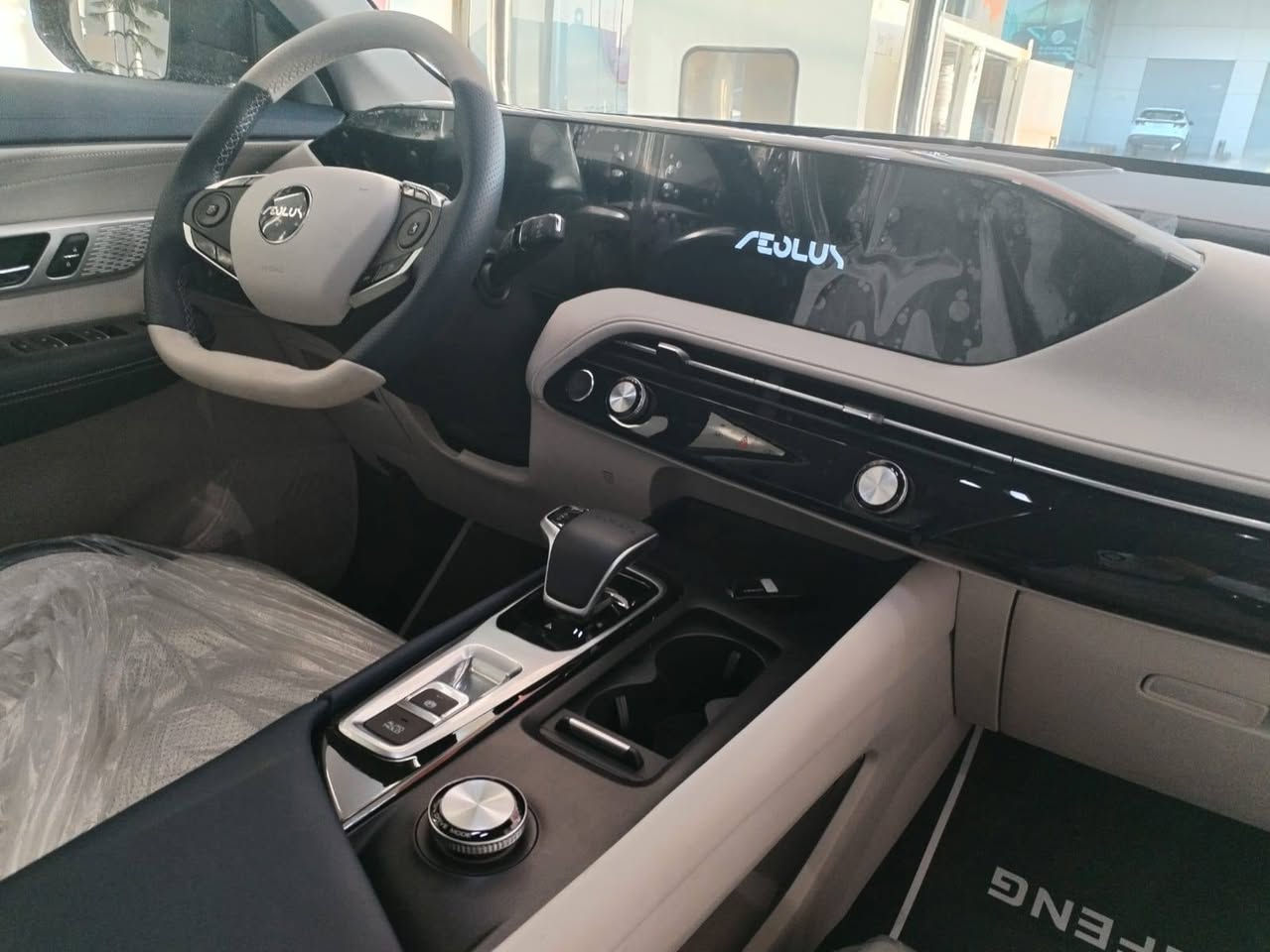 دونك فينك هيوج هابيرد بحالة الوكالة ماشيه ٨٠٠٠ آلاف لونين رقم اربيل للبيع بسعر ٣٠ مليون وبيه مجال بسيط
***********
