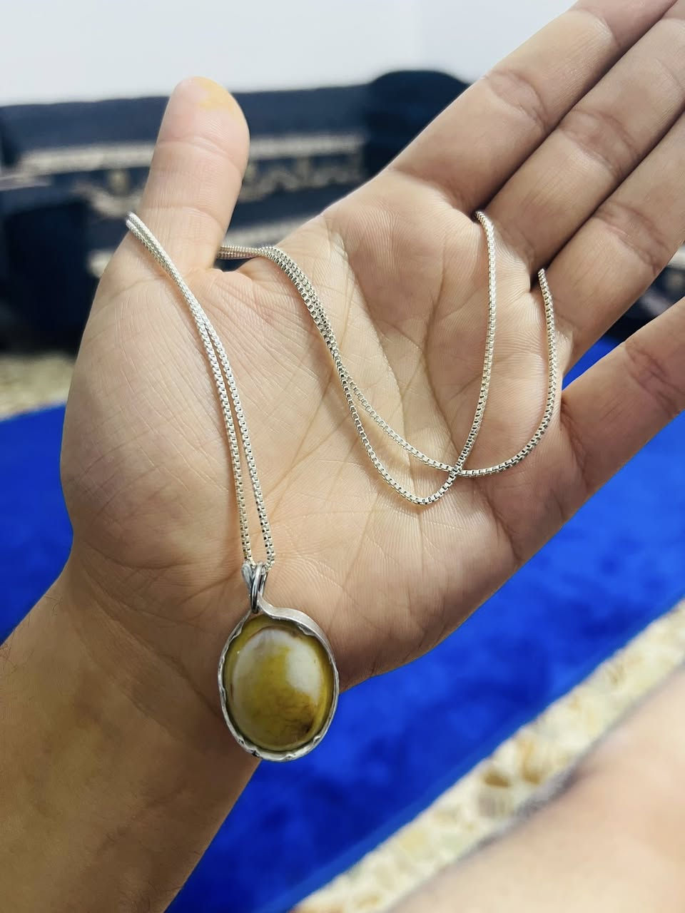 مسباح سندلوس تشيگيً وكلااده ابيع هل موجود بيهه ختم 925 بيهه حجر داودي قيم واخذ


**إذا كنت صاحب هذا الإعلان وتريد حذفه لأي سبب، رجاءا أرسل رسالة إلى الدعم الفني**