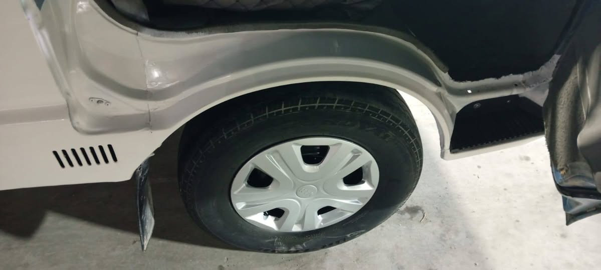 سلام عليكم كيا حمل موديل ٩٤ قماره وربع سبعه جنكال رقم بغداد تحويل مباشر كير محرك اكسل تايرات كهربائيات مكفولات شاصي رقم شاصي مكفولات سياره حلوه مابيه اي ضربه مصبوغه لجاماليه فقط السعر ٥٢ وبيه مجال حق جيه ماكاني بغداد الزعفرانيه 
رقم الهاتف ***********
رقم الهاتف ***********
