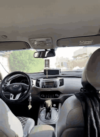 سياره سبورتج ٢٠١٥ مشروع رقم بغداد وطني كاميرة خلفيه مرايات شفط اشاير بالمري محرك ٢٠٠٠  تخم تاير جديد  مكفوله كفاله عامه من كلشي ماعده شبر بارد مال جناي على ايدي ماناقصه اي شي  سعر ١٧٥ ماشيه ١٣٦ الف وبيها مجال حك الجيه***********
