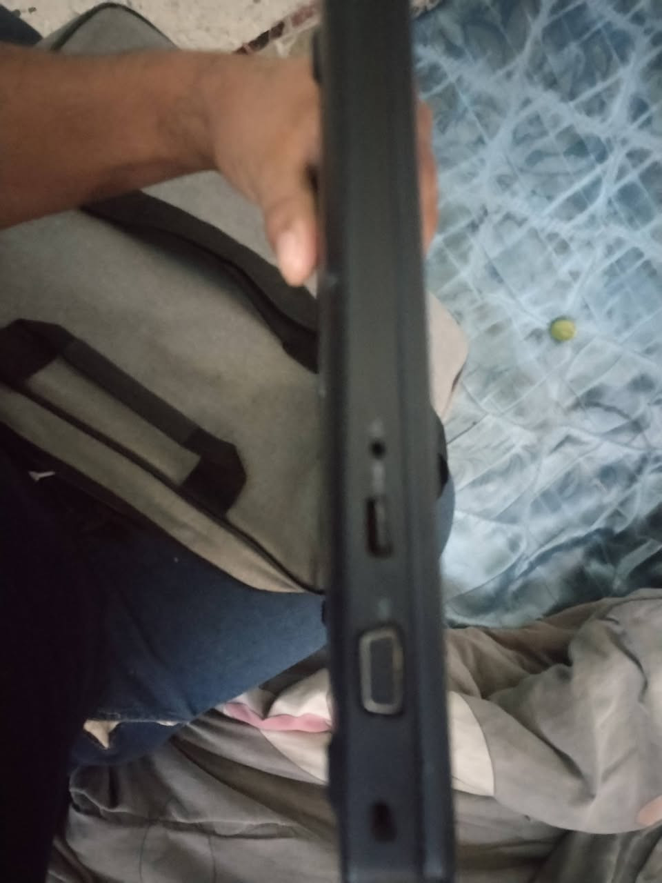 حاسبه نضيفه كلش عوزها بس بطاريه تبديل عارضه 125 بيها مجال حاسبه كلشي شغال بيها الاستفسار على الرقم *********** واتس ايصا
