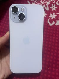 ايفون 15 • سعة ١٢٨ • بطارية ٨٥٪