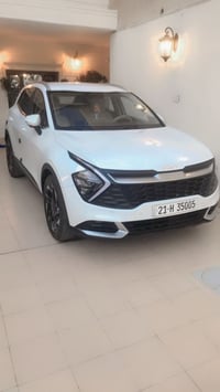 سبورتج 2022  سياره نضيفه جداً جداً استعمال شخصي ماشيه 65السياره  خليجي...