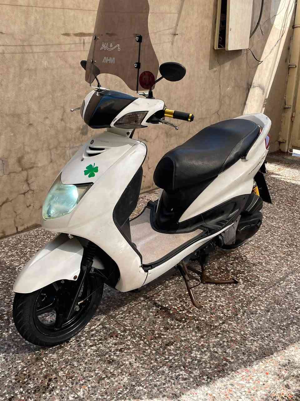 السلام عليكم للبيع سكنس 140 يوماها كامله نكره سلف لا تنقيص ولا بخار مكينه ناعمه ختم واحد كهربائيات كلها شغاله السعر 650 مكاني بلديات ***********
