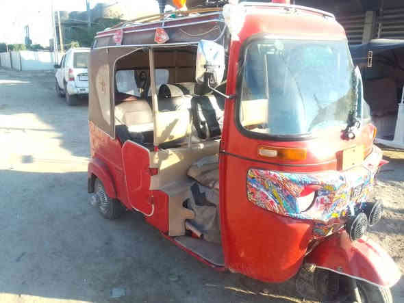 تكتك البيع موديل 22 شهر 11 اوراق أصولي كفاله عامه  محرك كفاله  سعر 8250 بي مجال  عنوان بابل الحمزه الغربي رقم ***********
