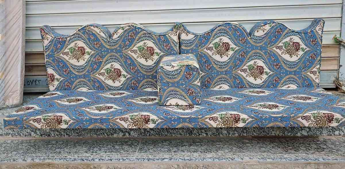 ♦ الجشعمي للجـلسـات العربــية ♦
العنوان : تكريت - القادسية - قطعة 500 - شارع المجمع الطبي 
يتوفر  الجديد والمستعمل ب اسعار متفاوته  〽
⛺  يوجد خيّـم 4×4  ⛺
وتوفر ايضًا الديوان " الشداد " بلونين و نقشتين مختلفات 
⚡ ويتوفر ايضًا دلال الرسلان الذهبي 
 و يتوفر لعبة الكيرم 🔥 
ومنقل ديوان .. و إستكان چاي الياباني الأصلي .. 🔥 
تفاصيل الديوان:
الدوشگ الطول 2 متر .. العرض 70 Cm .. الأرتفاع 5 Cm.
المخدة (الظهر) الأرتفاع 70 Cm .. الطول 1 متر.  

ولمعرفة التفاصيل وكامل الاسعار التواصل على الخاص  او ..
*********** اتصال + واتساب ✅

***********.  اتصال فقط ..
*********** واتساب ..
اهلًا بالجميـــــع .
