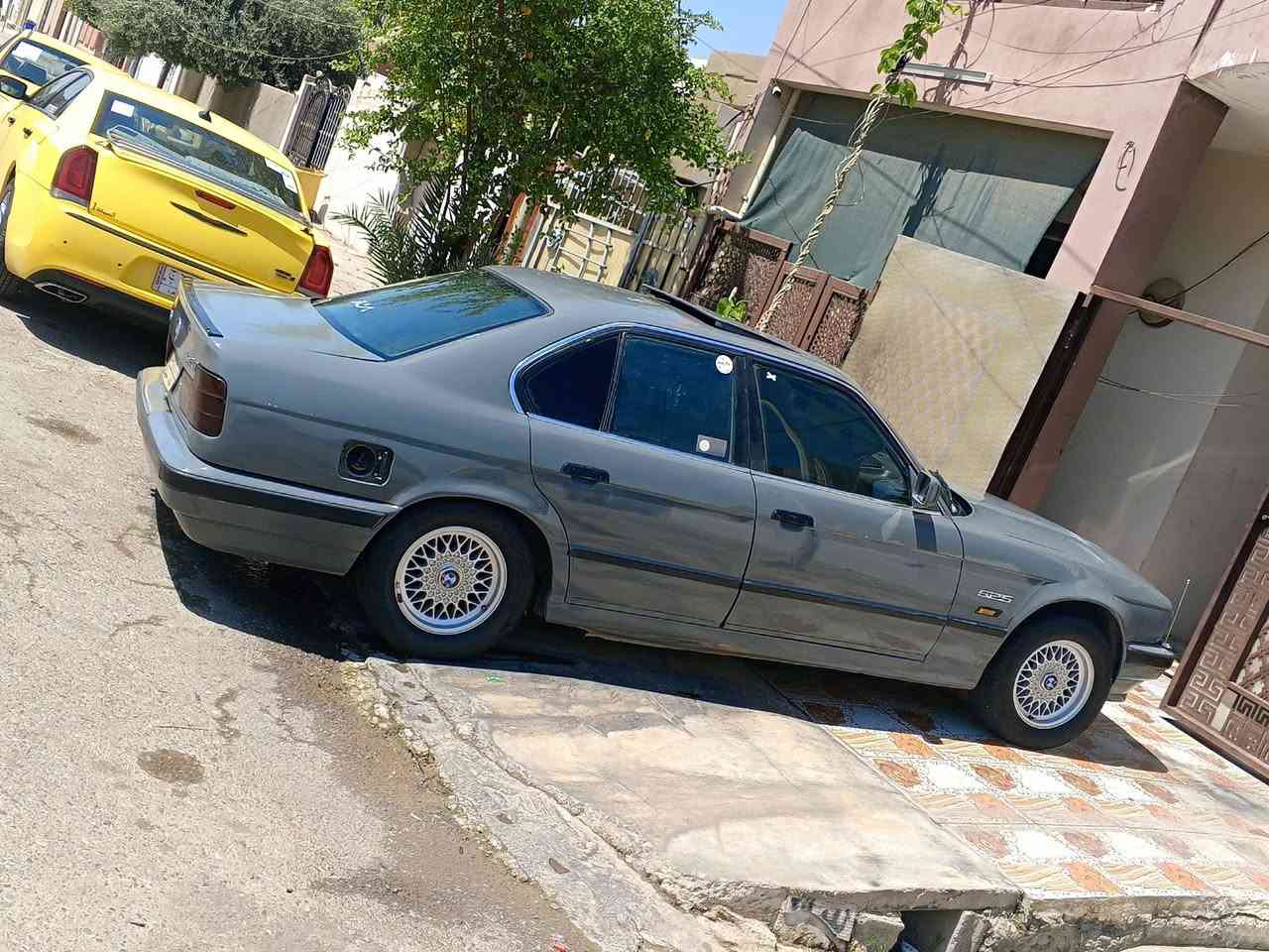 اي نقص سلام عليكم بي ام 525 محرك فل موديل 91 لون مميز سمنتي سنويه ساقطه بال 21 رقم كركوك سياره مابي اي نقص من دعاميه لدعاميه بشرط للبيع او مراوس مع تكسي اربع تايرات ويل حصير كله جديد كهربائيات منضومه زينون كله مابي اي نقص سعره 34 بي مجال او مراوس عنوان كركوك رقمي ***********
