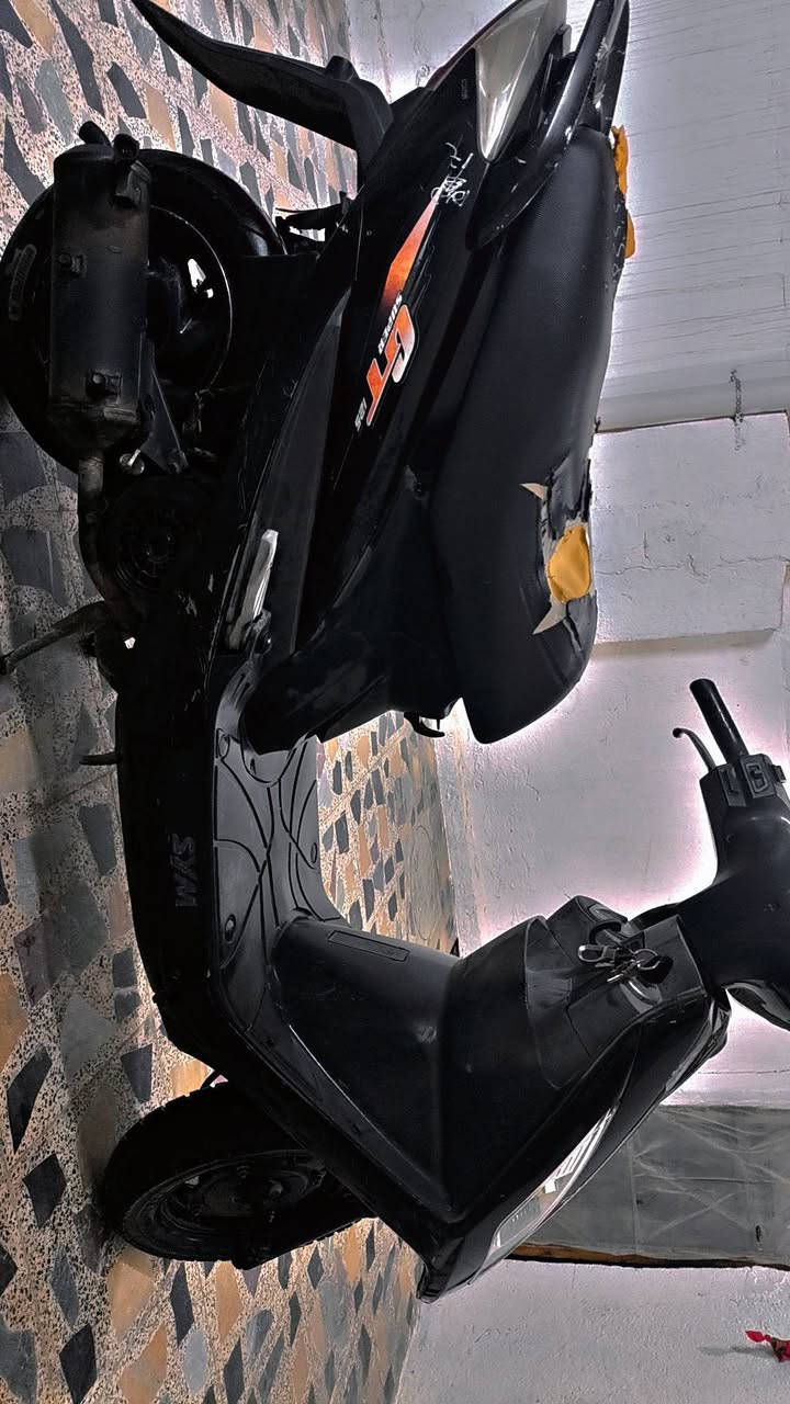 دراجة سيام 140 نوزل نضافة خير من الله معدل +شلعه اقتصادية ما تصرف بانزين دراجة خير من الله شغل واطلع ما توكفك بالشارع نقصها بس الدشبول واكف والكشن مكاني بغداد الحسينيه مال الراشدية الرقم ***********
