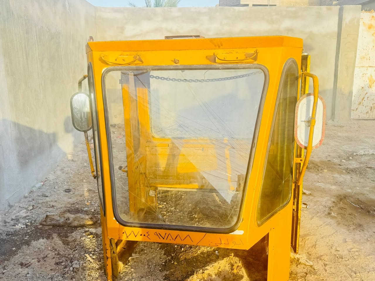 قماره شفل للبيع جديده نقص باب واحد سعر 900 الف  عنوان بغداد  الاتصال ***********
