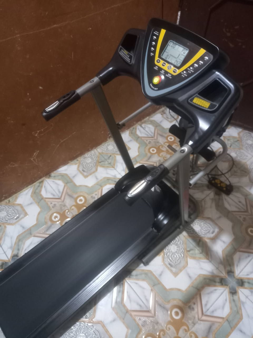 جهاز جري اوربي بي جهاز خواصر ومذوب الدهون شرط الفحص سعره 180الف عنواني البصره زبير


**إذا كنت صاحب هذا الإعلان وتريد حذفه لأي سبب، رجاءا أرسل رسالة إلى الدعم الفني**