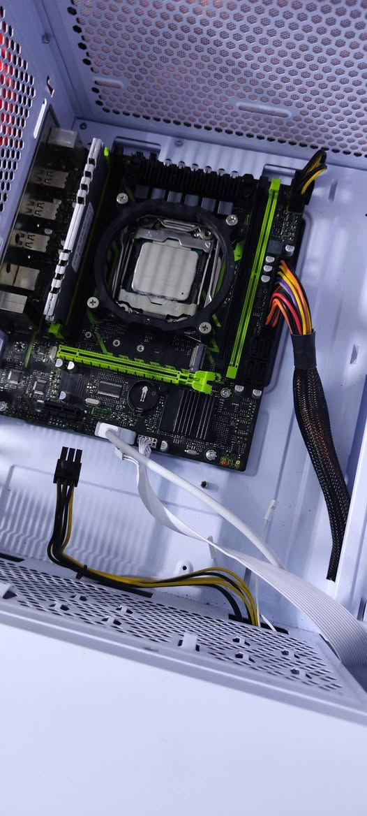 كومبو او حاسبه للبيع
معالج xeon 2670 v3
 مذر بورد x99 
رام 16 gb ddr4
بور سبلاي 550w جديد
 كيس كيمنك ابيض جديد  فقط هاي الموصفات نقص 
مروحه تبريد + كارت شاشه + هارد 
السعر 180 توصيل متوفر


**إذا كنت صاحب هذا الإعلان وتريد حذفه لأي سبب، رجاءا أرسل رسالة إلى الدعم الفني**