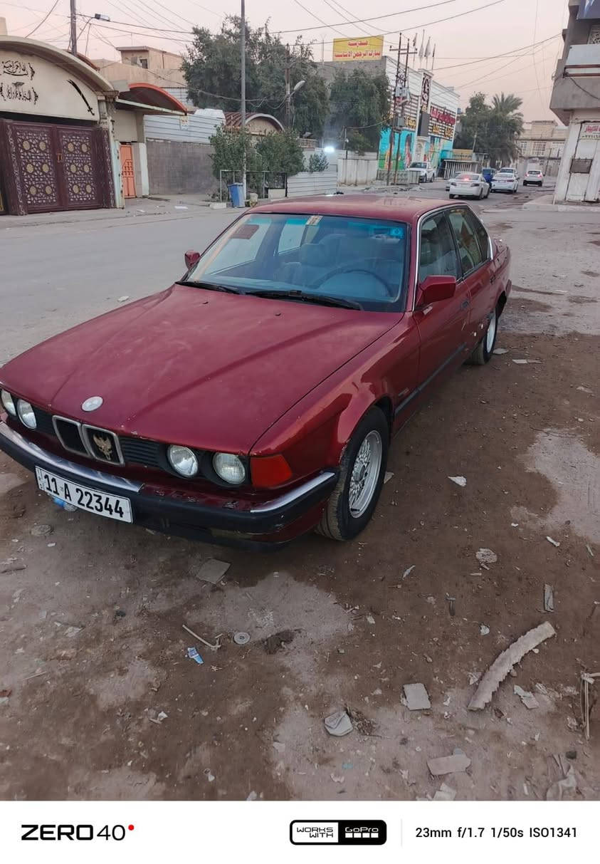 بي ام BM  موديل 1991 
حجم 735 
كير نضيف مكينة جديدة 
سيارة بسمي تحويل ثاني يوم 
سنوية تسقط 2031 
سيارة يرادلها دوشمة بس
مكاني بغداد البلديات *********** متواجد ع نت بغداد, العراق
