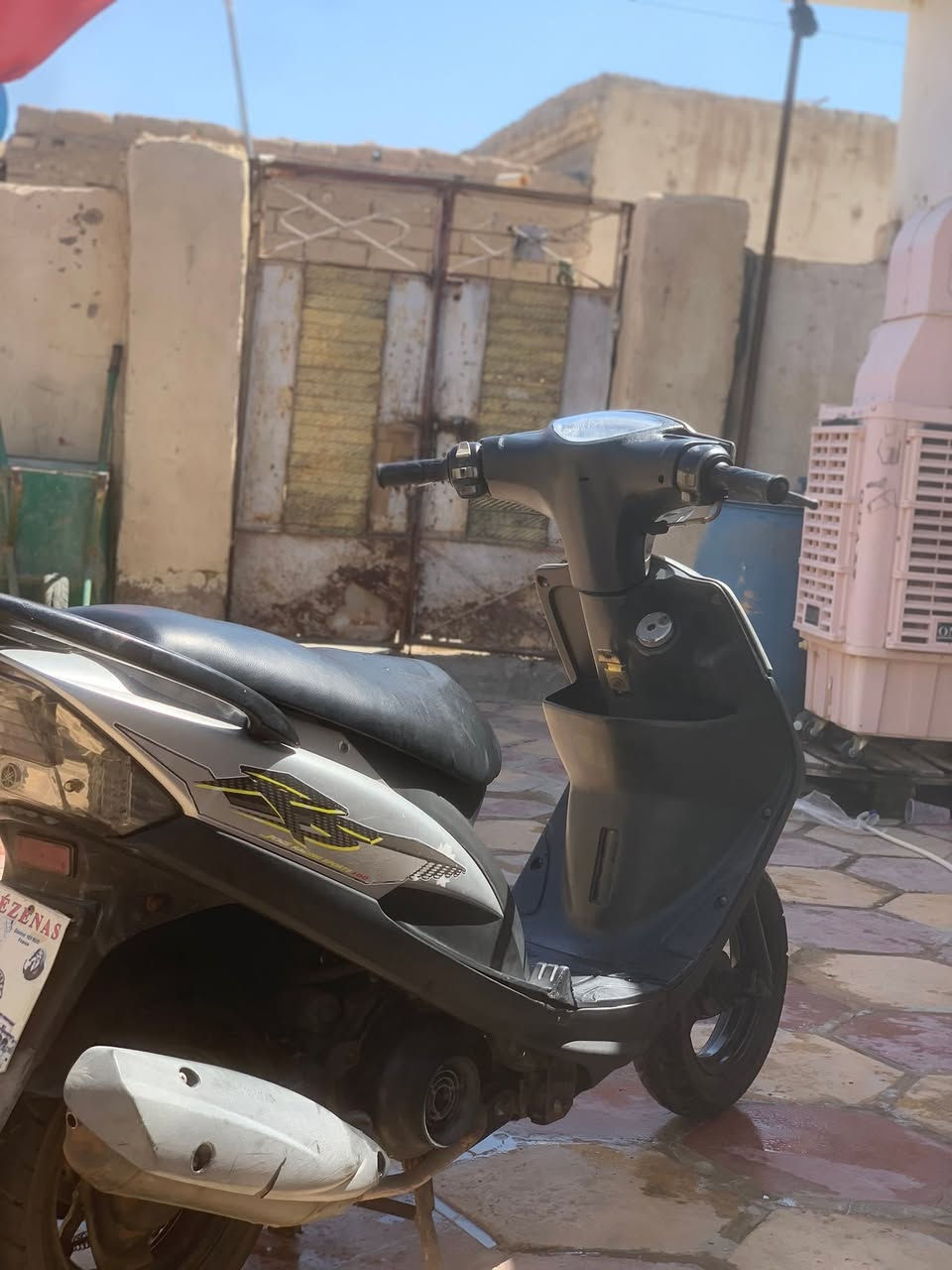 ماكس عدله للبيع حاويه دراجه حلوه كلها ع البلاد ما صارلها اقل الشهر من طالعه حاويه ما نقصها برغي السعر مليون وبيه مجال قليل مكاني الناصريه مركز ***********
