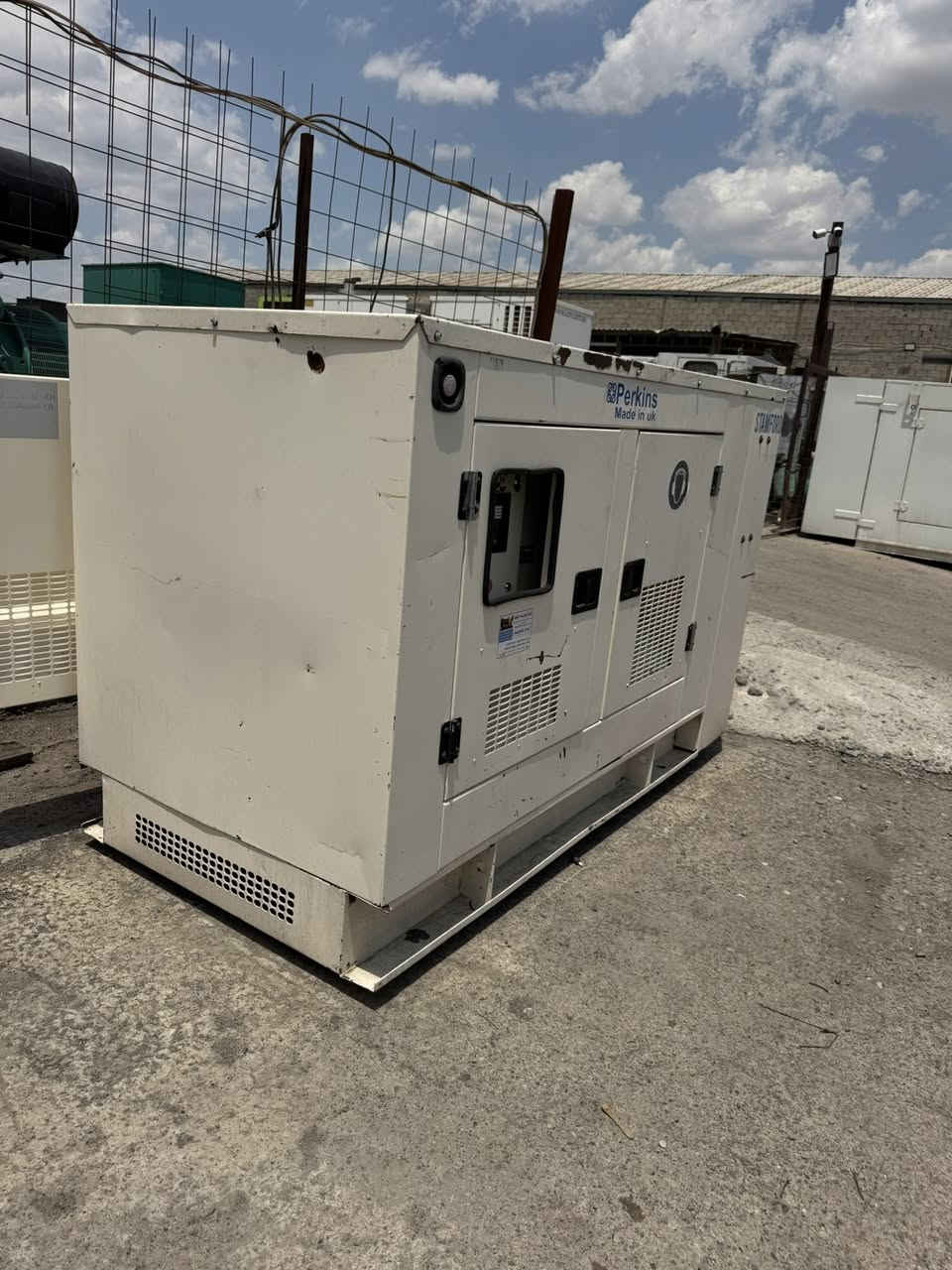 السلام عليكم ‏للبيع مولدة بيركز  ((( 80 KVA ))) إنكليزي أصلي
للتواصل ‏‭
‏‭0772 482 0237‬
عنوان / أربيل /صناعة الجنوبية /كراج الحاج الحاج وفاء
