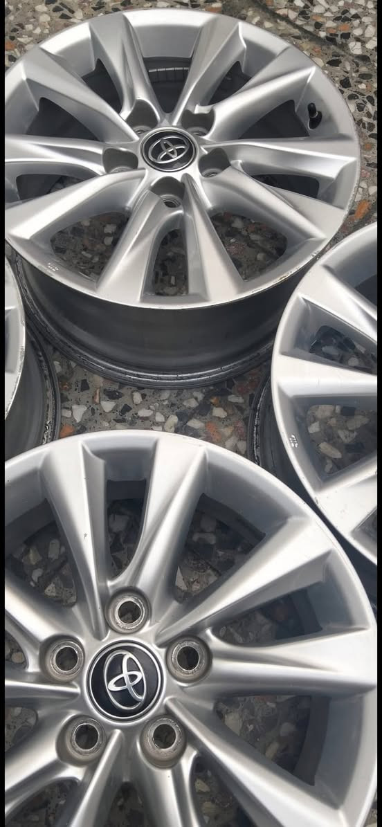 ويل كورلاه 2024بلادي 
شرط بدون شخط وعواج 
سعر300بي مجال 
***********
