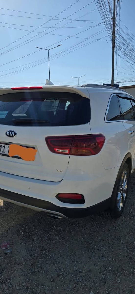 سورنتو خليجي ٢٠٢٠ محرك ٦ سلندر فول عدا الفتحه رقم بغداد تحويل سونار موجود مع الصور مباشر السعر ٢٦٠ بي مجال..مكانها..الرمادي..للاستفسار ***********
