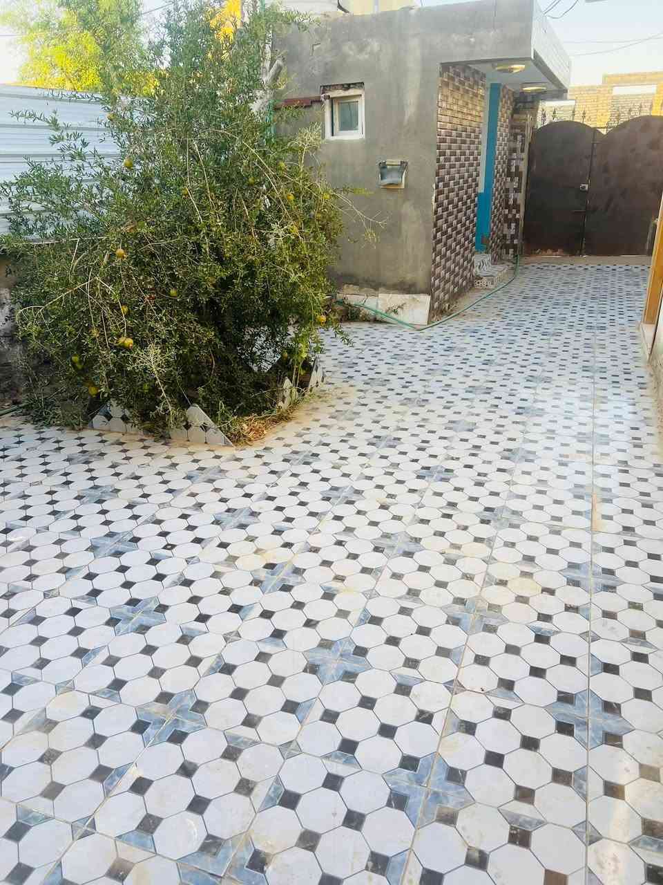 طابو صرف بالطابو 170 واقع حال 210 
بدايه السايدين قرب السيد مجيد 
شارع تبليط مال البيت وكافه الخدمات #متوفره 

بي محل خارج من البيت وطارمه وبراني معزوله وحمامات داخليه وخارجيه وغرفتين اكبار واستقبال/ طابو صرف غير محجوز #حر

للاستفسار ***********
او راسلني خاص
