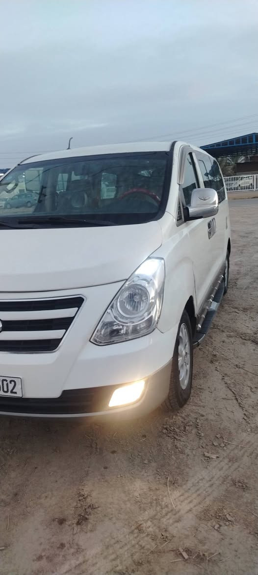 بسم الله الرحمن الرحيم 
سياره للبيع موديل 2012مفتوح ومحور مسكر سياره جديده تخم تاير حداديه خير من الله مكينه شرط لا تبخير ولا تنقيص تبريد ثلج سياره جاهزه بيها جاملغ لامامي رش صبغ والباقي كفاله عامه رقم دولي نكليزي تحويل ثاني يوم لاستفسار *********** او اسيا *********** وبيك خير وتدلل ابو حيدر
