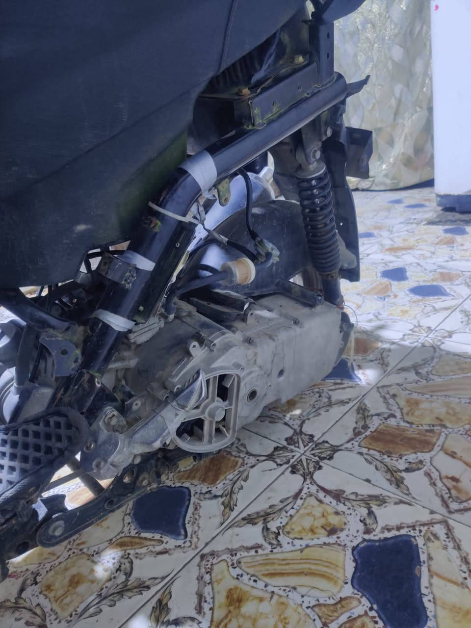 سلام عليكم دراجه FSللبيع دراجه نضيفه مكينه مال ماكس كزوز رياضي سعر 280وبي مجال  المكان الحيانيه اول لاين تواصل (***********)
