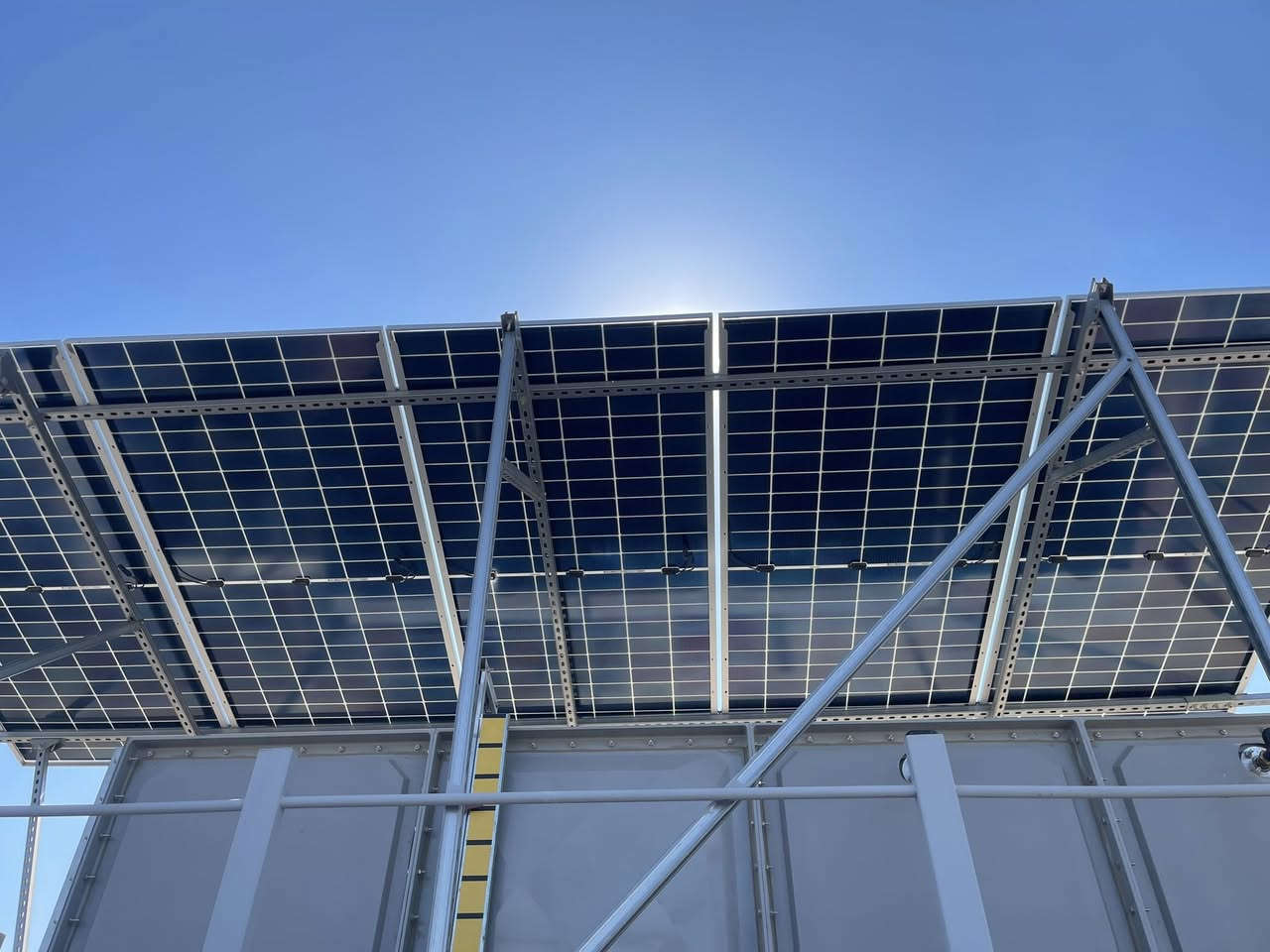 بغداد / حي حطين 📍
وداعا للمولدات وانقطاع الكهرباء❌
بحمد الله وشكره تم تنصيب منظومة طاقة شمسية 
سعة 30 كيلو واط تولد  120 امبير نهارا و 100 امبير ليلا لمدة 7 ساعات واكثر
في بغداد منطقة حي حطين .

( مع ضمان 5 سنوات على الاجهزة وضمان 15 سنة بالالواح )

صيانة ومتابعة مجانية لمدة سنة تشمل غسل الالواح والبرمجة 

مستعدون لتجهيز المنازل والمجمعات السكنية والمزارع وكافة المشاريع الكبيرة والصغيرة بمنظومات الطاقة الشمسية

كادر عمل هندسي احترافي جاهز للعمل والتنصيب في جميع محافظات العراق

العنوان :- بغداد - شارع الصناعة - بناية ركن الصناعة مقبل مطعم ريفان

للتواصل معنا ☎️
المبيعات
***********
الادارة
***********
***********
