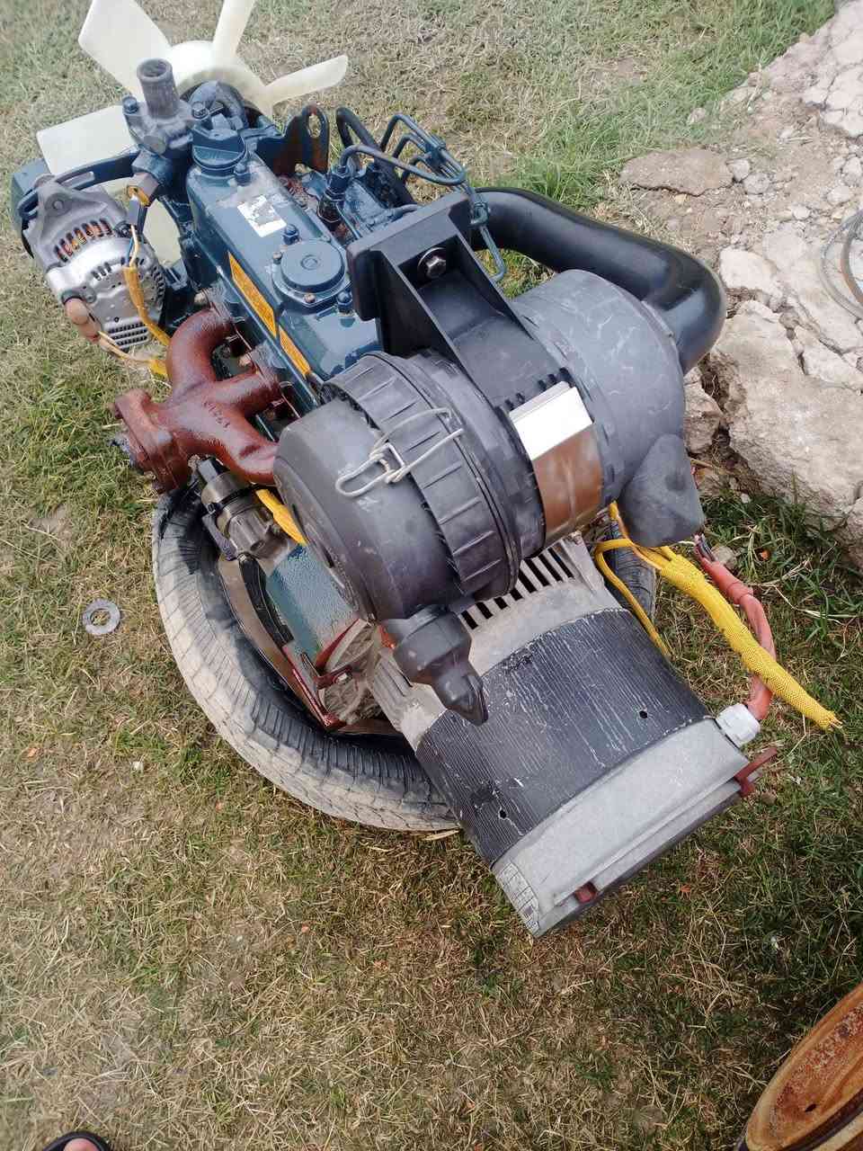 سلام عليكم مولد للبيع مكان بغداد سعر مناسب *********** 20 15 11 ورقة واتساب
