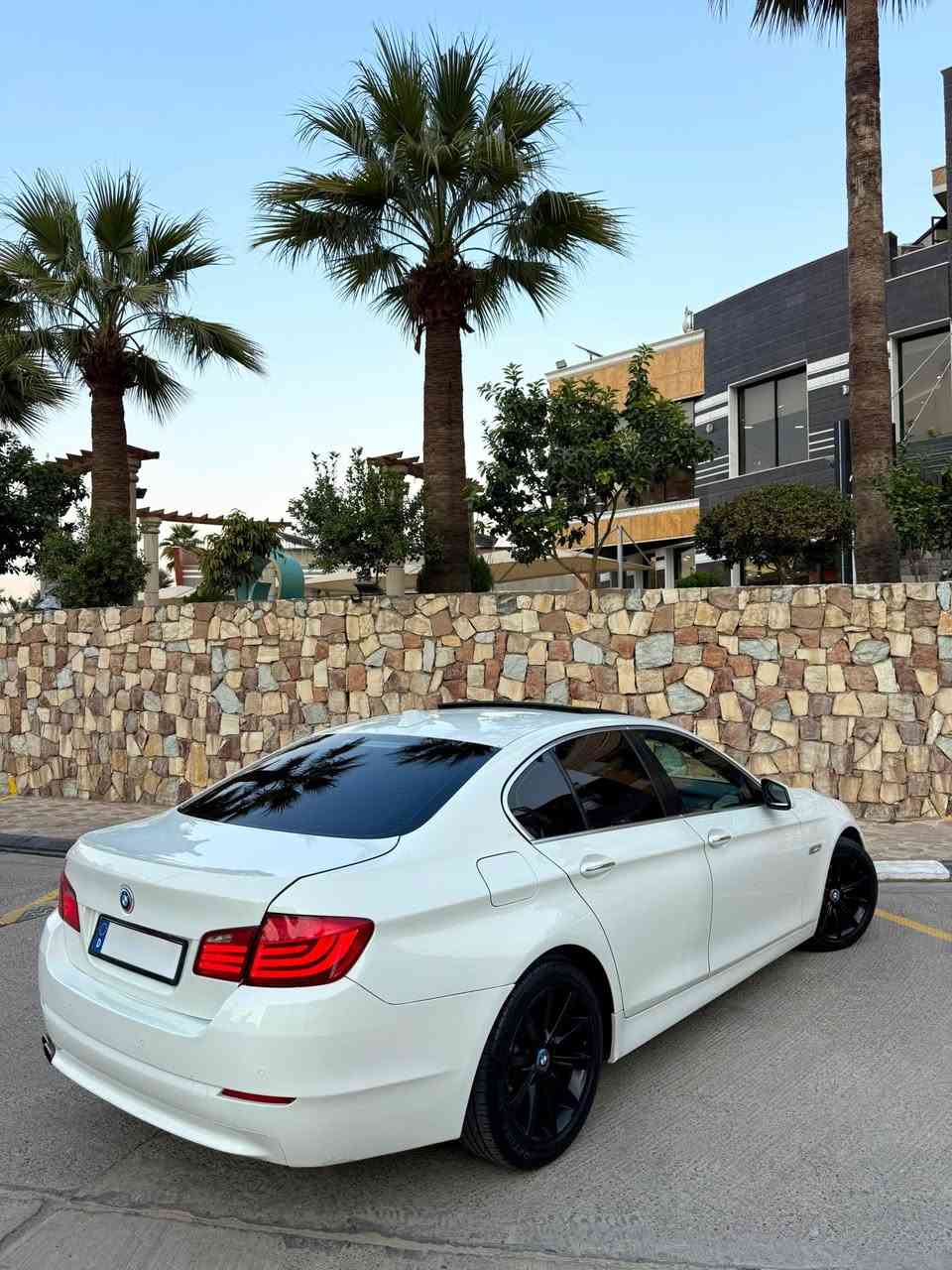 کــــــوردی 
تەنها فرۆشتن ، بە نقد 
بی ئێم BMW . F10 
مــــــۆدیل / 2012 ، بەنزین 
مەکینە / V6 . 523 نۆزن کورت مەڕغوب   
گێڕ و مەکینە کارەباییات بەشەرت
ڕۆیشتن / 150هەزار مايل 
ڕەقەم ئەوروپی مەنەفێست 2025غرامه به شه رت
***********
مواسفات / سلایت گەورە ، برێک بەسمەو ئۆتۆ ، بیلادی پەردە ئۆتۆ'گیر شەفت ‘تحدید سرعە’کامیرا ٣٦٠ پلە’پێشو پشت حساس’کوشن کارەباو خزنو هیتەر’ 

سبوغ سقفو حزام بەشەرت 

نـــــــرخ   ( 112مجال ) 

بۆ پەیوەندی*********** أربيل, العراق
