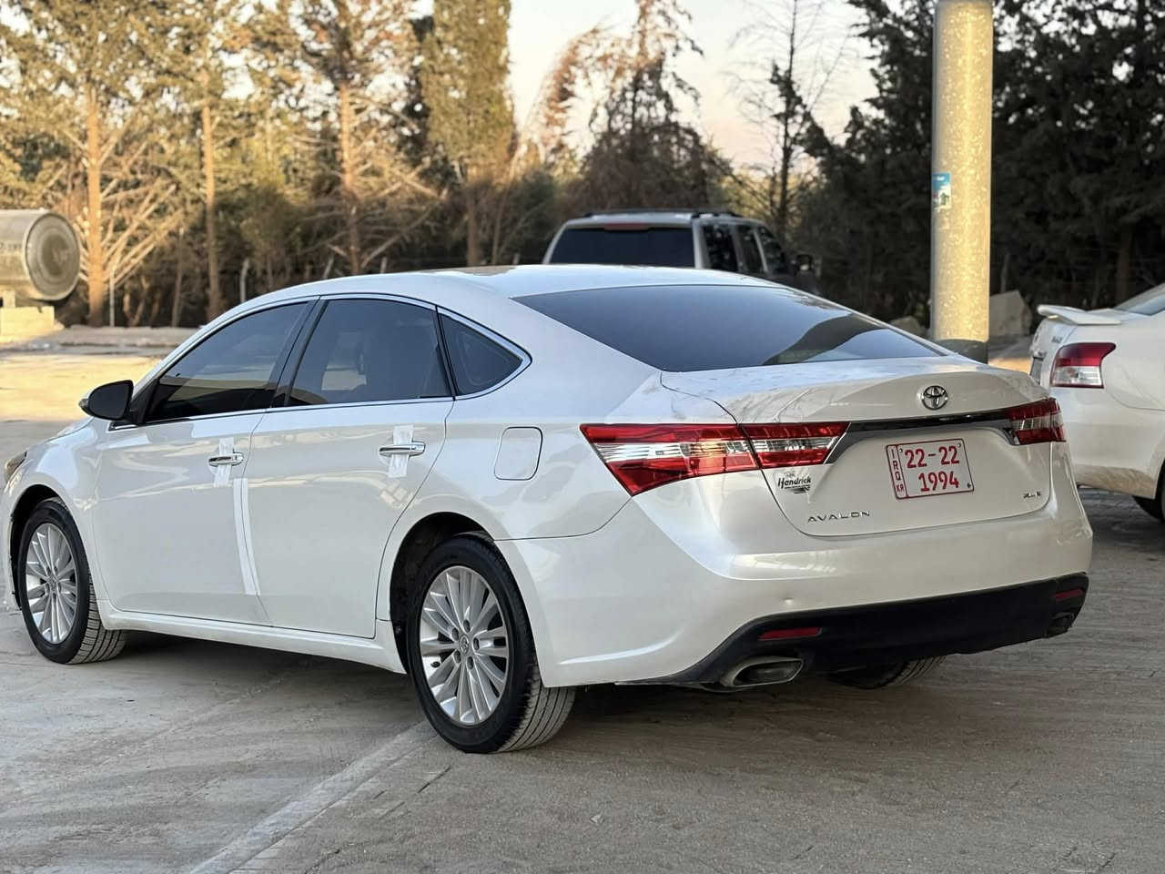 AVALON 2013 ساخ
سەیارەکە دوبەیە و ساخە 
ناو زەرد
کوشن جلد
کوشن هیتەر 
بەصمە 
تەنیا سڵاید نیە
دو پارچەی بەس پەمپە و پشت و پێشی کەپسە
١١٨ گەڵا و مەجالێکی کەم
 ***********
