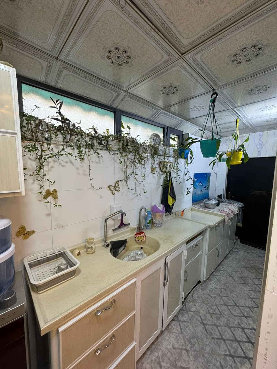 بۆ فرۆشتن 
خانووی ١٢٠م چوارگۆشە-دوو نهۆم
لە هەولێری نوێ -کوڵانی بەرامبەر دەرگای ماوتن ڤیو 
٤ ژووری نوستن 
یەک ژووری میوان 
یەک هۆل 
یەک مەتبەخ
سێ دەستشۆرو توالێت 
بۆ زانیاری زیاتر پەیوەندی بکەن 
محمد /عقارات جامانە
***********
_____________________________________

للبيع
منزل بمساحة 120 م²، أربع واجهات، طابقان
في هولير الجديدة – شارع مقابل بوابة ماونتن فيو
4 غرف نوم
غرفة ضيوف واحدة
صالة واحدة
مطبخ واحد
3 حمامات ودورات مياه

للمزيد من المعلومات يرجى الاتصال:
محمد / عقارات جامانه
***********
_____________________________________

For Sale
120 m² house, four-sided, two floors
Located in New Erbil – street opposite Mountain View Gate
4 bedrooms
1 guest room
1 hall
1 kitchen
3 bathrooms and toilets

For more information, please contact:
Mohammed / Jamana Real Estate
***********
