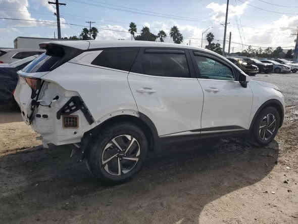 #أعـــلان_مــــــــــزاد #مكتب_بوابة_دبي
سعر نقل مخفض الى جميع الموانئ
ـ نوع السيارة : 2025 KIA SPORTAGE LX
ـ تاريخ المزايدة : 21/11/2025 الساعة 6:00 مساء 
ـ السعر : حسب تاريخ المزايدة المذكور أعلاه: 250$ دولار 
ـ الضرر والمواصفات : حسب الصور المرفقة
-جميع السيارات الهايبرد الكهرباء معفي
من الكمرك الضريبة والرقم مجاناً
ملاحـــظــة .. السيارات المعروضة داخل الصفحة هي مجرد نماذج بسيطة للمزاد
وللمزيد من المعلومات الحضور الساعة الرابعة عصرا الى مقر الشركة الكائن في:
شارع الحزام الاخضر المدينة المايئة- مقابيل حي العدالة #النجف_الاشرف
المكتب ***********
زيد الطفيلي***********
عبد الله الزاملي***********
للانضمام لكروب الواتساب اضغط ع رابط
https://chat.whatsapp.com/HEg5DTFOYCnFPwSoSvOuuq
2025 KIA SPORTAGE LX
