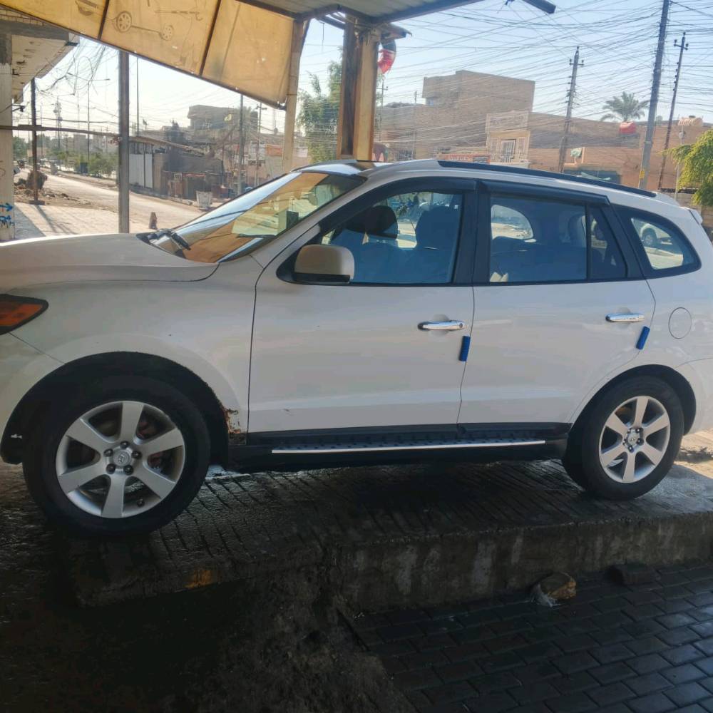 سلام عليكم سياره سنتافي موديل 2007 سته سلندر 2700 السياره خير من الله السياره حادثه جاملخ  السعر 115 رقم الواتس اب *********** /رقم الهاتف ***********