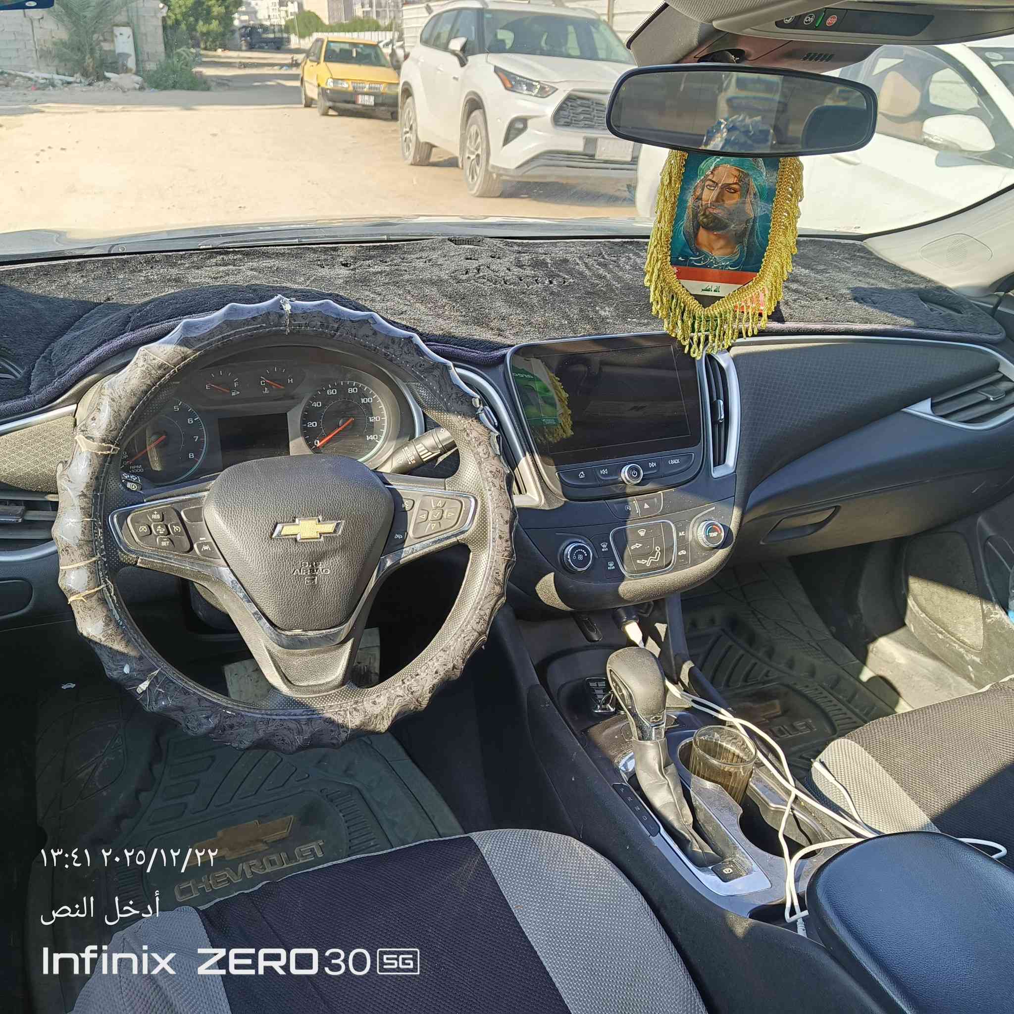 شوفرليت ماليبو 
2023 
رقم بغداد معوقين 
الضرر واضح مع الصور والسونار موجود 
ماشيه/100 الف كيلو متر 
السياره جاهزه بيها فقط كازكيت مبدل 
بيها كير بي مشكله يحتاج تجفيت او تبديل
السعر/89 ورقه. 
مكان السياره كربلاء 
للمزيد من التفاصيل الاتصال على الرقم التالي 
***********
