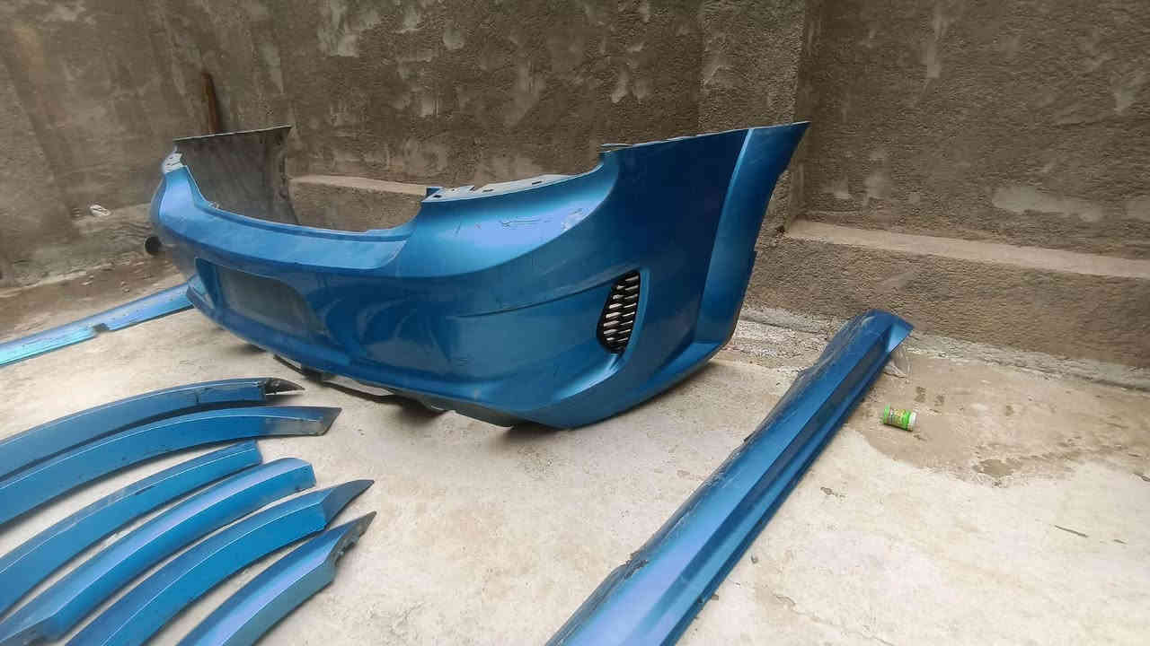 السلام عليكم 

كت وايد بدي جارجر يرهم موديل 2015 الى 2023 كلش نضيف وموضح ب الصور 
سعر 230 يرهم مرارس بكت بدون نفخات وايد بدي فقط
