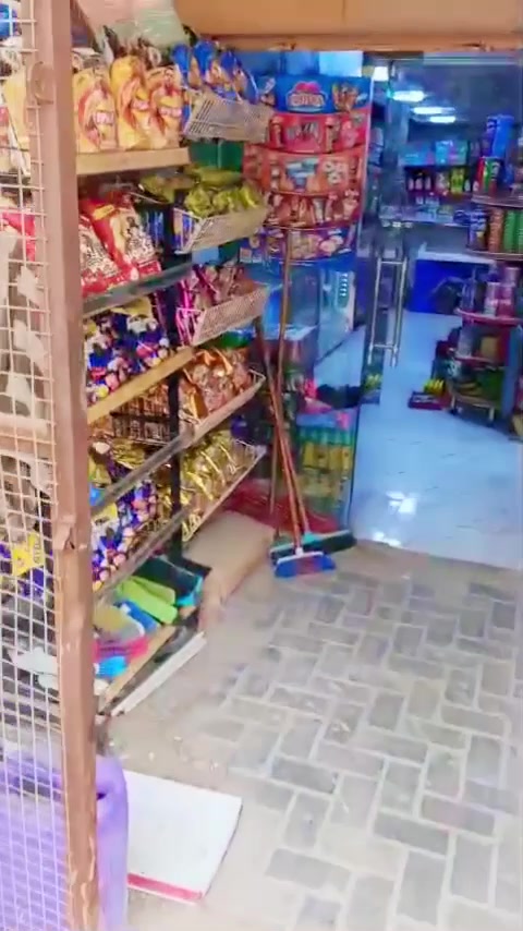 السلام عليكم الاسواق للبيع العنوان البصره الاصمعي الجديد 
ملاحظه (الشراي فقط يراسل)
التواصل ع هذا الرقم 
***********
واتساب فقط