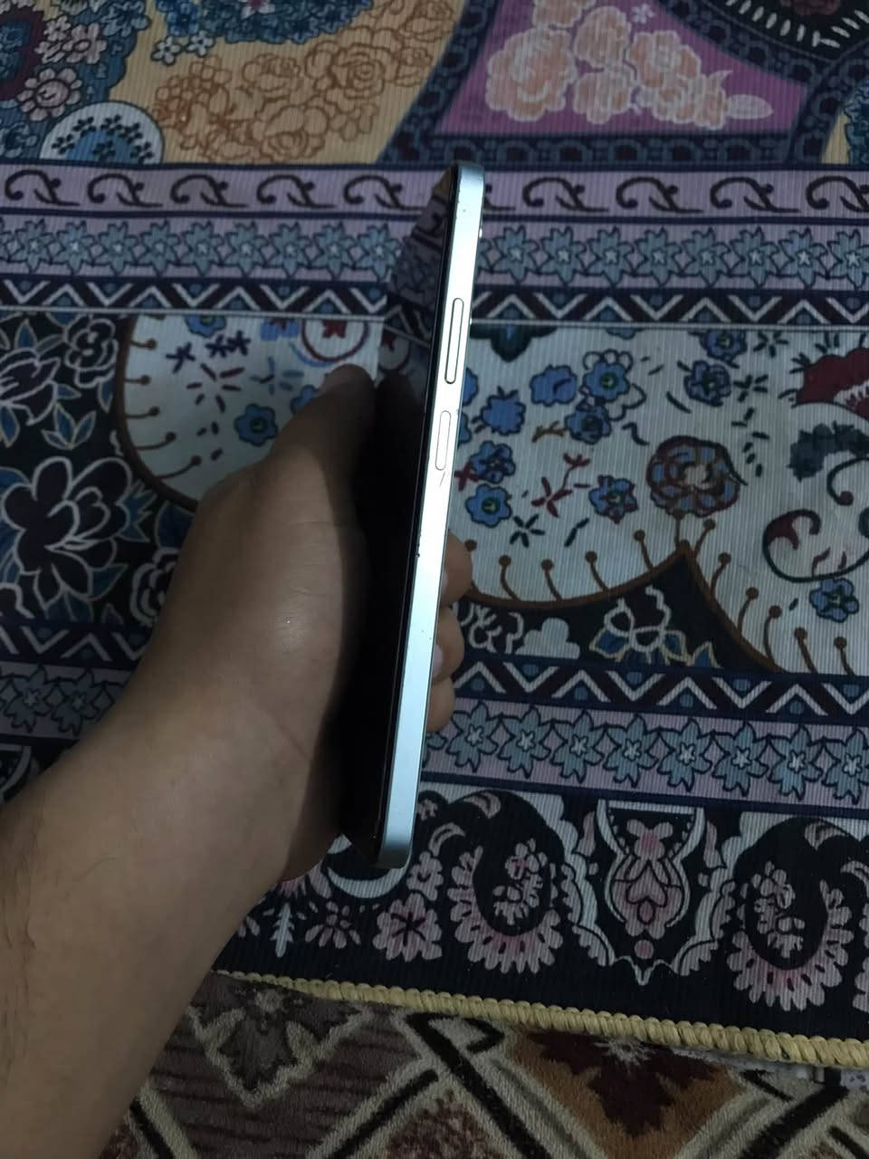 السلام عليكم
جهاز للبيع مواضفات قويه وسعره مناسب جدا 
جهاز ريلمي NOTE 60x  اصدار 2025 
ذاكره 128 
خطين  
جهاز قوي العاب واستخدام شخصي  بي فطو بالشاشه مماثر ع اللمس نهائيا 
اشتريته جديد بـ 380
وهسه توازيت ع بيعه 
خليت صورتين للغيوم اخذتهن بكامرته 
سعره 65 الف 
مكاني بابل ابي غرق اتواجد بمركز الحله 

***********
