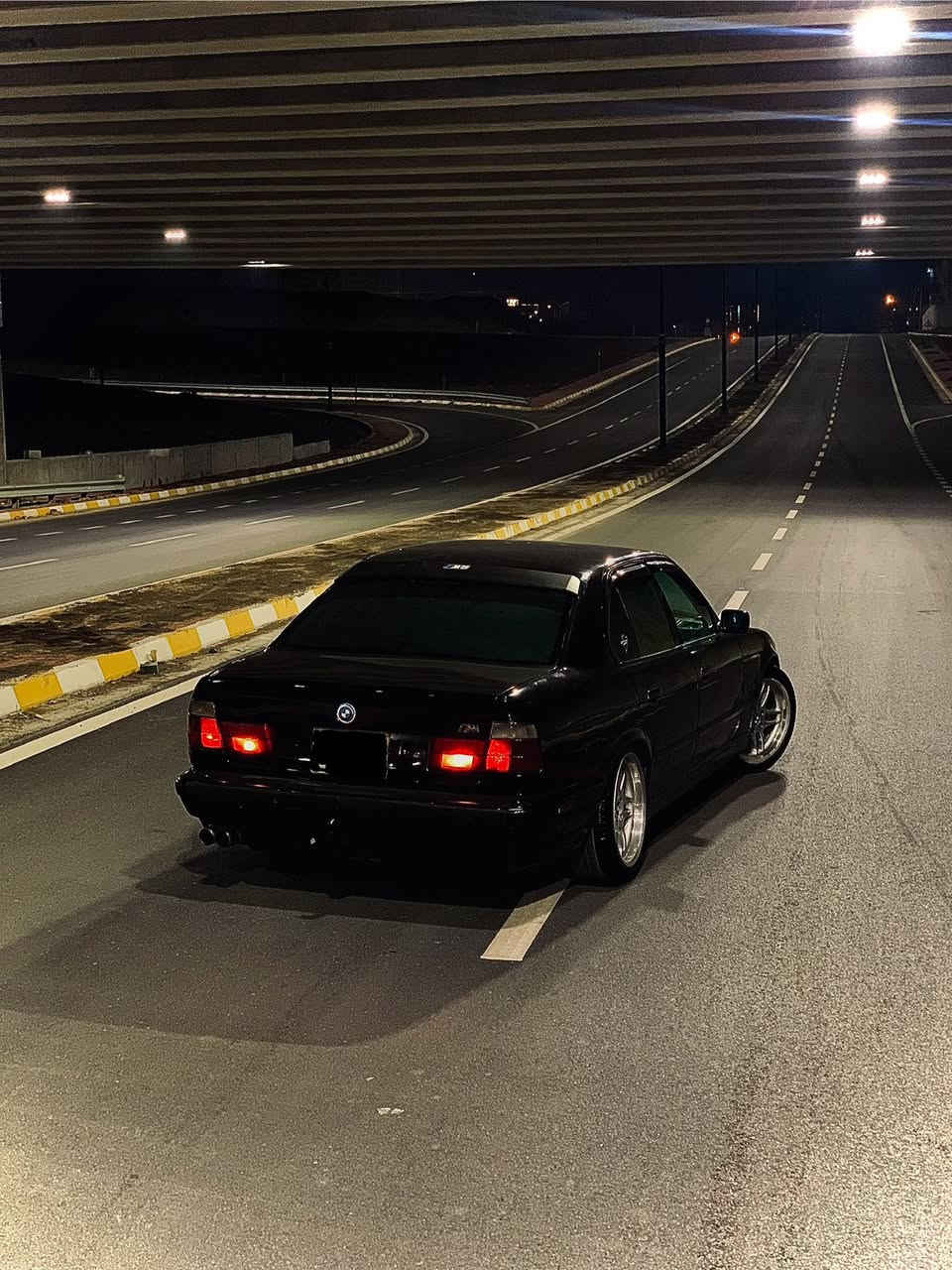 1994
525ئۆتۆماتیک 
دەبڵ ئێرباگ
دەبڵ چەکمەجە 
کوشن جلدو کوشن سیاحی کوشن گەرم 
تەبرید ساردو گەرم 
ڕەقەم سلێمانی  
سعری ٥٧گەڵاو معامەلە
***********
