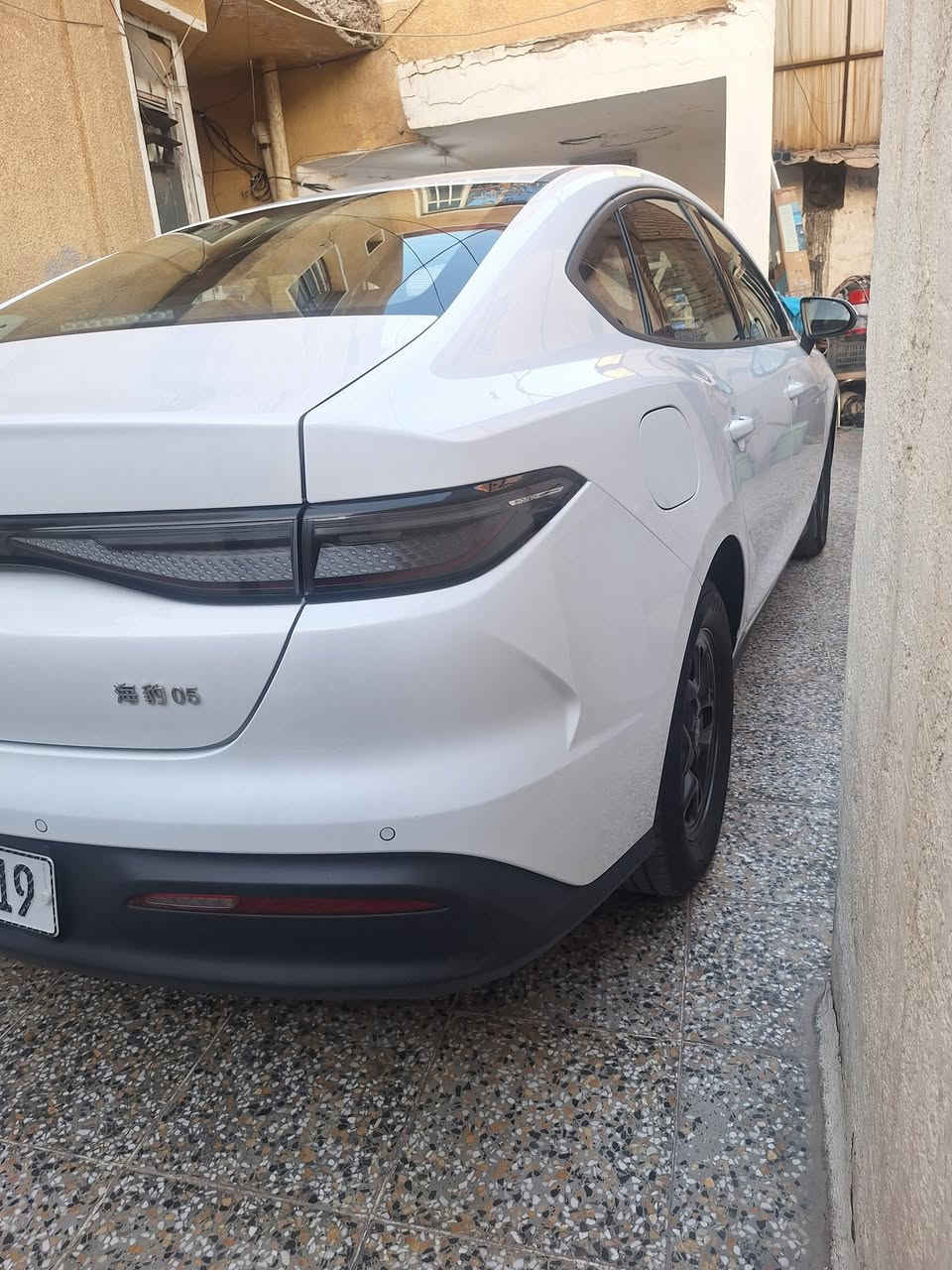 سلام عليكم بي واي دي سيل 5 موديل ٢٠٢٥ رقم بغداد باسمي ماشيا ٦٥٠٠ بيها صبغ بنيد ونص الجاملغ الايسر بدون تبديل والباقي مكفولة سيارة جديدة مكاني بغداد السعر ١٧ مليون وبيها مجال *********** واتس اب مفتوح للبيع فقط تحياتي للجميع
