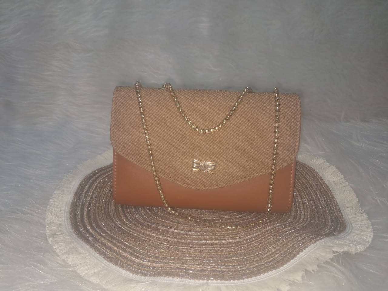 جديدنا لاينتهي بعون الله تعالى 

جنظة نسائية زنجيل 

بشكل جديد ومتميز  وانيق 

متوفر بثلاث موديلات 

بعدت الوان 

السعر 4000 أربعة الف دينار فقط 

العنوان عانه 

حي النصر خلف جامع احمد مكي بدايت مدخل سوق الثالث قرب

 أسواق البركة


**إذا كنت صاحب هذا الإعلان وتريد حذفه لأي سبب، رجاءا أرسل رسالة إلى الدعم الفني**