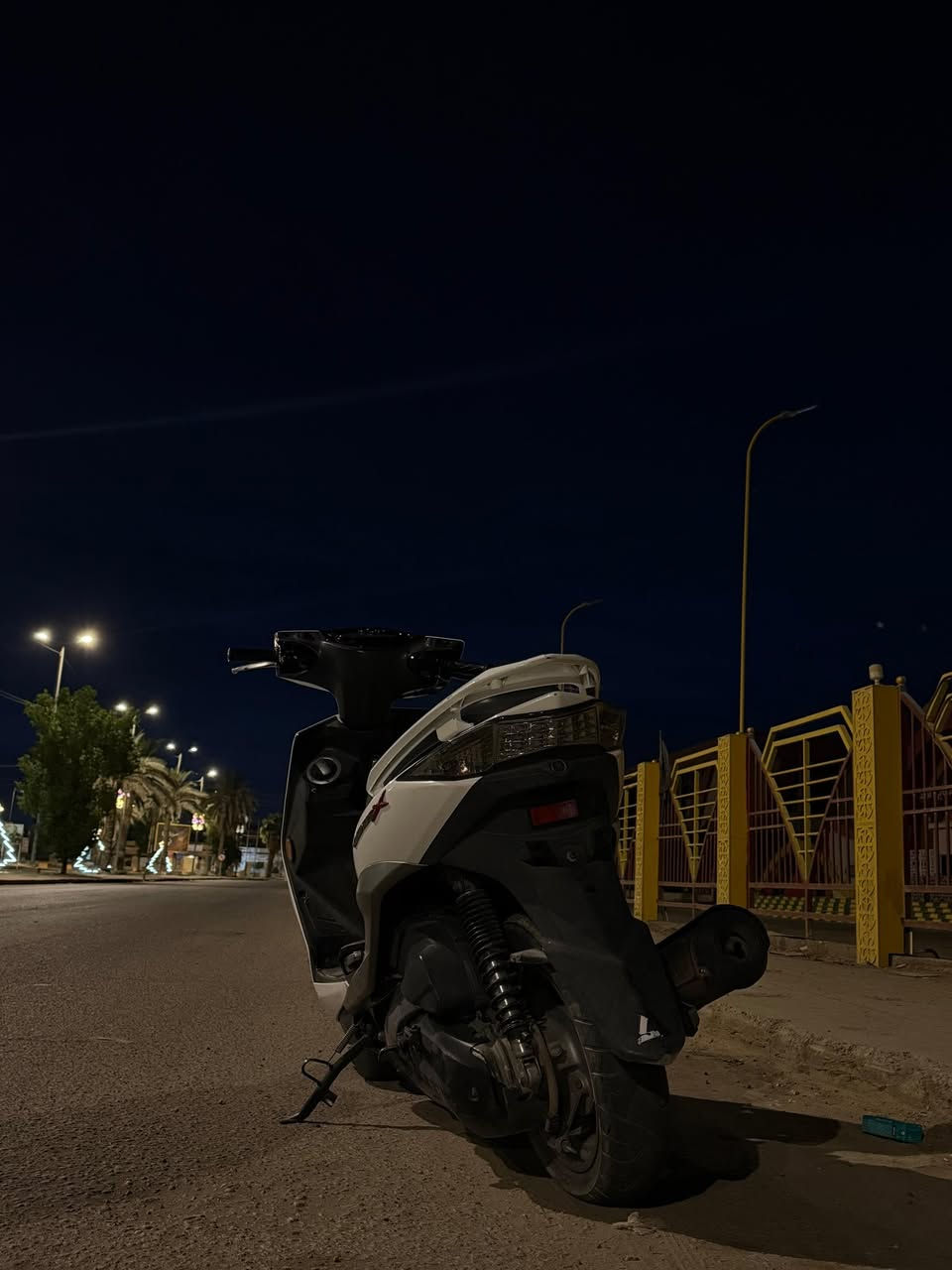 السلام عليكم
دراجه سكنس لد ياباني 2016 استاند حساس قبق نفخ 
دراجه بلاديه مكفوله مملعوب بيها شي والمكينه ممطخوخه تجي وتجيب وياك فيتر تفحص وتاخذه 
بيها زوج تايرات جديده قبل فتره شديتهن
وكلج خلفي رياضي شادلها بلادي
مكاني الحله مركز المدينه بالقاضيه ***********
السعر 1500 وبيها مجال بسيط
