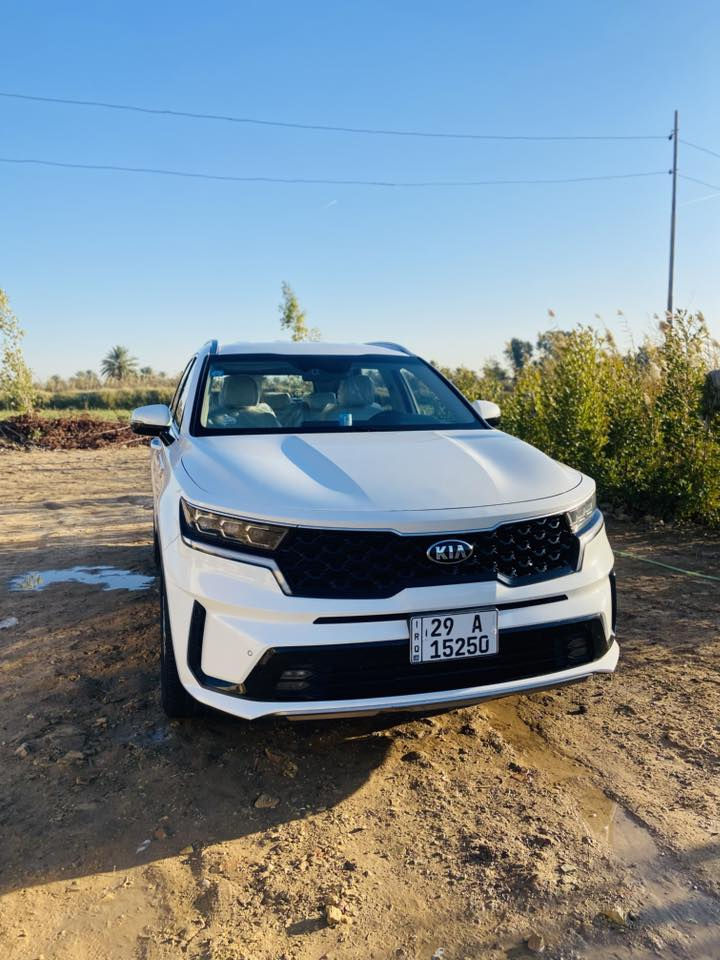 السلام عليكم للبيع كيا سورنتو موديل 2021وارد خليجي  فول مواصفات السياره بصمه وحساسات مكينه 6 سلندر تبريد ثلج 3قطع 7راكب سياره بعدهي عل وضع شركه  مكان السياره واسط نعمانيه وشراي يتصل ***********وبي خير ويدلل
