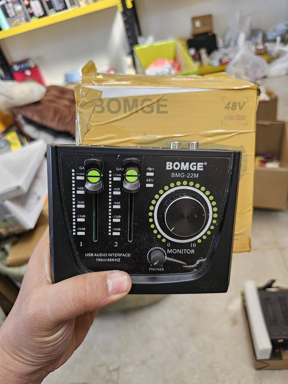 بسم الله ( للبيع )
مرحبا / 4 أربع قطع للبيع بهذا الشكل كلشي ماافهم بيهم بس عرفت هي مال صوتيات وسماعات ، اللي اله بيهم مصلحه يراسلني متواجد فيس بوك


**إذا كنت صاحب هذا الإعلان وتريد حذفه لأي سبب، رجاءا أرسل رسالة إلى الدعم الفني**