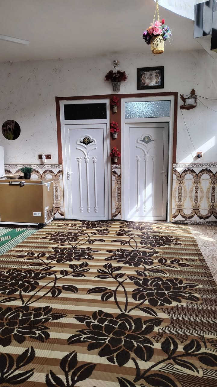 دارللبيع 200 متر ركن فول كاشي سيراميك خدمات كهرب مي تبليط انترنيت ضوىي قريب على حي صدام فرع ابو تركي سعر 68
***********
