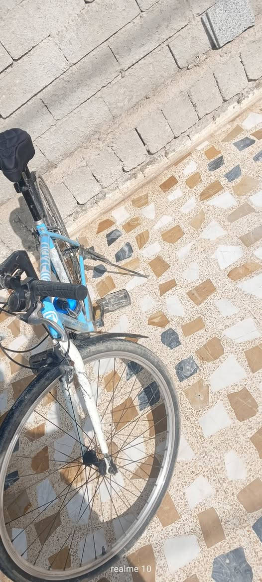 اسلام عليكم بيع مستعجل باسكل سباق حجم 700Cكلشي شغال تايرات جدد عنوان موصل حي الميثاق السعر 100 قفل لا تعاملني ***********
