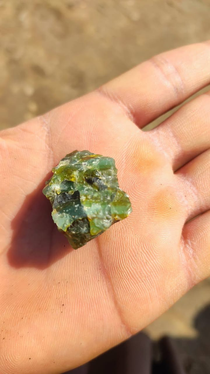 حجر ملاگط  زمردد  للبيع


**إذا كنت صاحب هذا الإعلان وتريد حذفه لأي سبب، رجاءا أرسل رسالة إلى الدعم الفني**