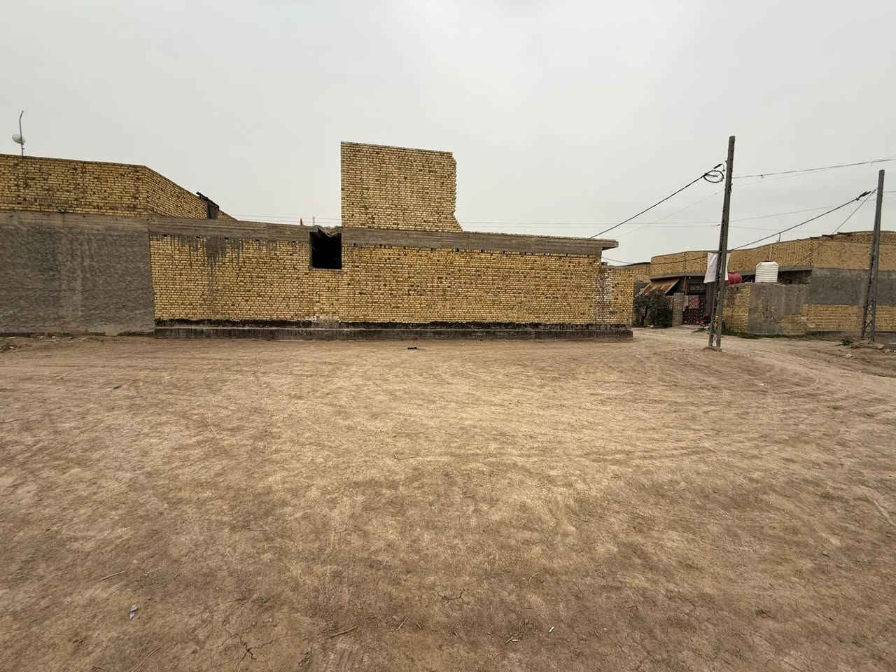 السلام عليكم
قطعه في مجمع المصلاوي 
محدوله وجاهزه 
للاستفسار 
***********
