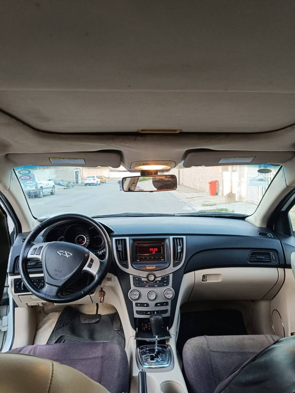 مكلف بنشر🚗 للبيع – شيري A3
🔹 سنة الصنع: 2013
🔹 الحالة: فول مواصفات
🔹 الكير: أوتماتيك
🔹 المحرك: 1.6 بنزين (ACTECO)
🔹 بدون صبغ (كلين )
🔹 رقم سليمانيه جديد ينتهي في 2028 مع وجود بطاقة بنزين شرط تحويل
🔹رقم صاحب سيارة  ***********
🔹 الهياكل والأبواب بدون صبغ أو حوادث
💰 السعر المطلوب: 67 ورقه وبيها مجال
