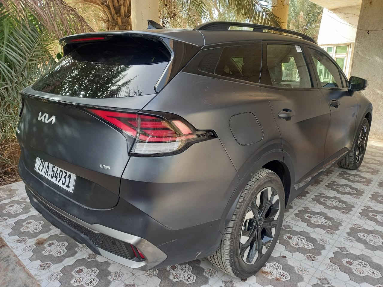 سبورتج ٢٣  x لاين فول الفول هابرد
محرك ١٦٠٠ رقم واسط بسمي تحويل ثاني يوم

حادثهه بابتين جهت سايق وجاملغ وشويه بلبنيد يعني ٤ قطع ماشيه ٢٧  لون مميز طافي يجي 

 مكاني كوت سعر ١٧٠

***********
