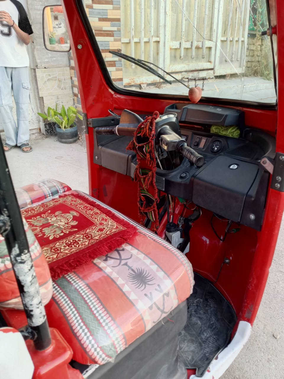 السلام عليكم ورحمة الله وبركاته تكتك ٢٢رقم واسط بأسمي السعر ٧ونص وبيه مجال بسيط حك الجيه كفاله عامه


**إذا كنت صاحب هذا الإعلان وتريد حذفه لأي سبب، رجاءا أرسل رسالة إلى الدعم الفني**
