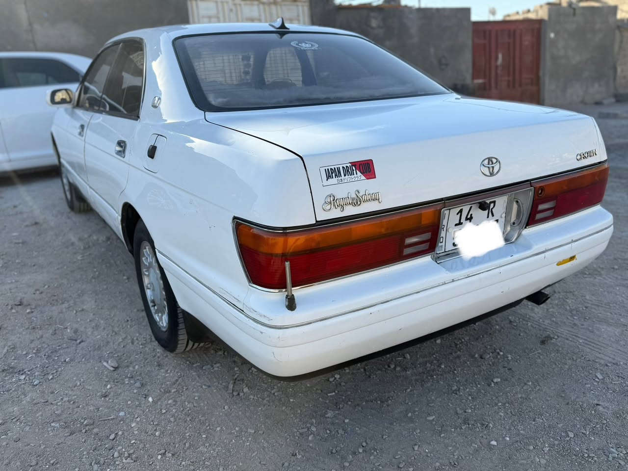 بطة فصل 1993 مكفولة من الكص والنقل والضربةوالعيب الشرعي صبغ كلش قليل مكينة 2500 حدادية تخم تاير رقم بصرة إنكليزي هزة صاعدة تحويل ثاني يوم  دواخل كارتون شاشة كامرة ريموت قفالت سعرها 67 وبيه مجال حق الجية ***********
