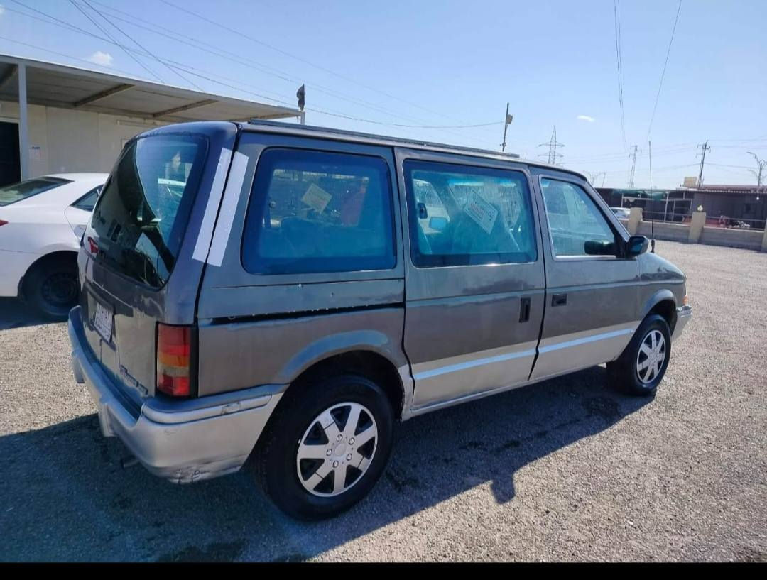 كلايزر للبيع رقم صلاح الدين مشروع وطني سنويه ماساقطه كير محرك كامري ابو جف بالشرط جدد صبخ عام جديد غرفه نضيفه تخم تاير جديد باتري جديد كهربائيات شغاله السعر ٣٣وببه مجال الاستفسار ***********
