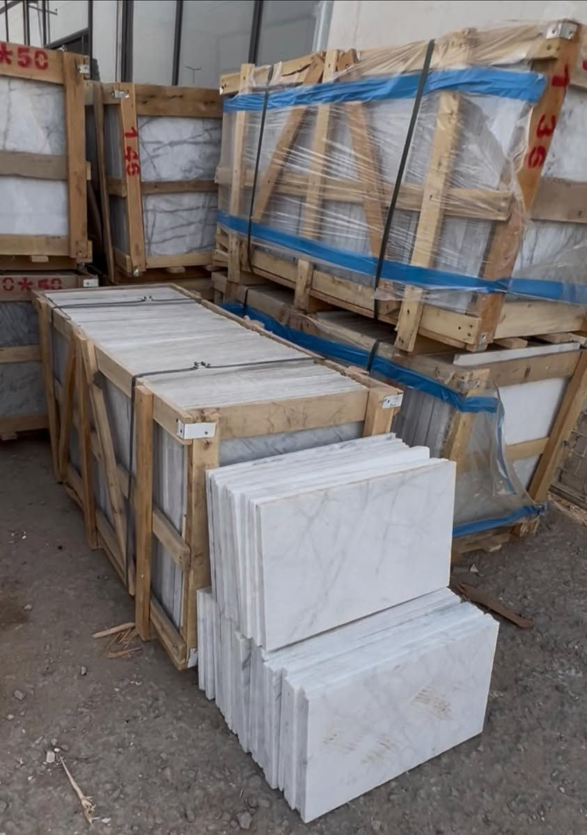 #_تحيه_طيبه_زبائننا_الكرام
⚫  يعلن علي اسعد للمرمر عن تجهيز #_المرمر الايراني ذو مواصفات عالية
⬅️  النوع مرمر ايراني  نيريز ابيض دمار رصاصي 
⚫  القياس 30×60

⚫  مستعدون لتجهيز المشاريع الحكومية والأهلية والمكاتب في جميع المحافظات وبأسعار الجمله مناسبة جدا 
 السعر, 13 الف 

👈  ملاحظة يوجد خدمة توصيل لكل المحافظات وبأسعار حسب الكميه
 
العنوان كربلاء المقدسة 
للحجز والاستفسار مراسلة الصفحة أو الاتصال على الارقام
***********    
بأدارة -علي اسعد للمرمر 
يوجد لدينا بايات نيريز و الواح نيريز.
